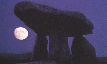 Moon and stones.jpg (14463 bytes)