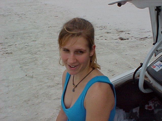 jennbeach.jpg (50916 bytes)